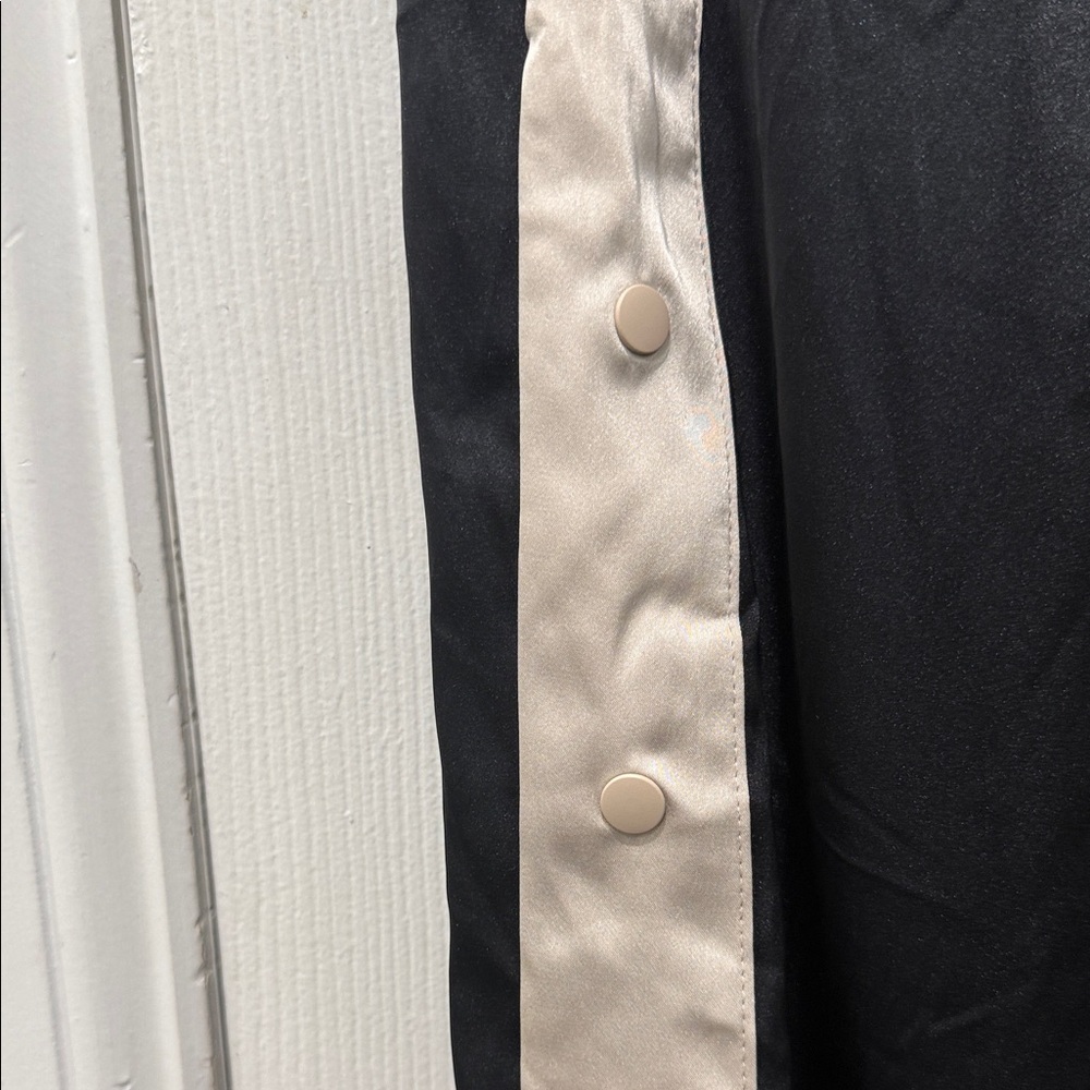JoyLab Black Wide-Leg Track Pants with Cream Side Stripes - Picture 4 of 8